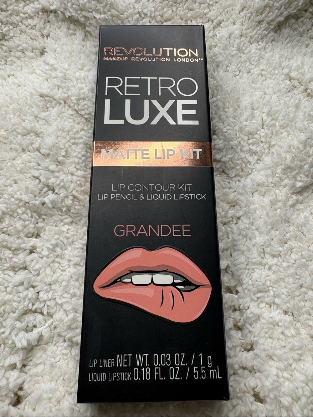 Makeup Revolution Retro Luxe Matte Lip Kit - Grandee Pink Nude
